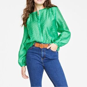 On 34th Women's Solid Seersucker Shirt